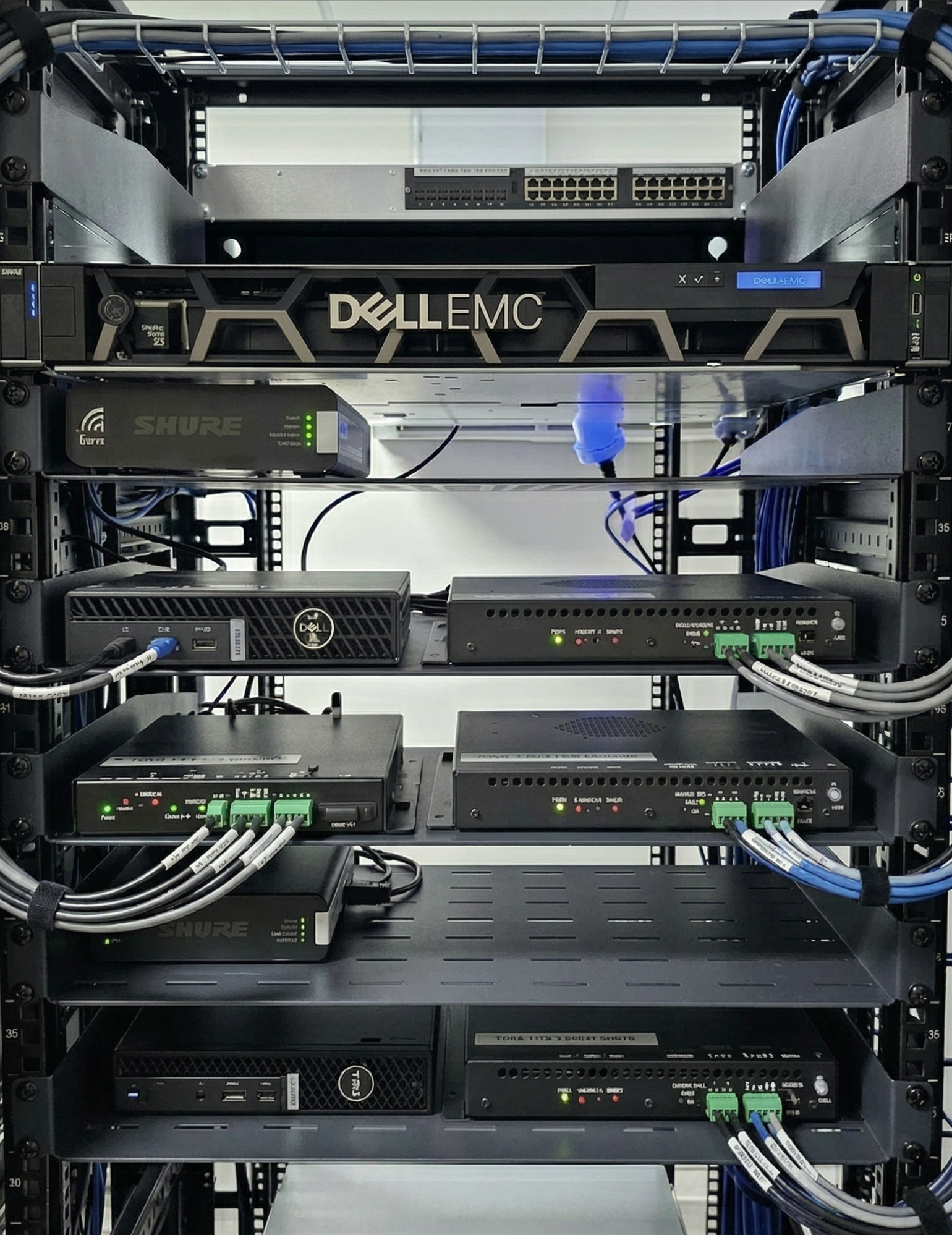 AV pre-stage support